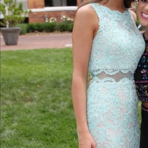 Prom / pageant dress